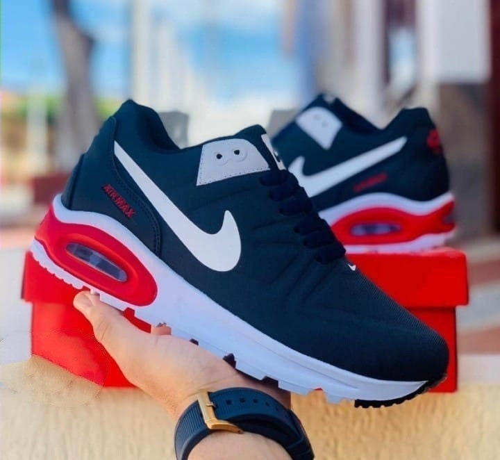 Nike Comando Caballero